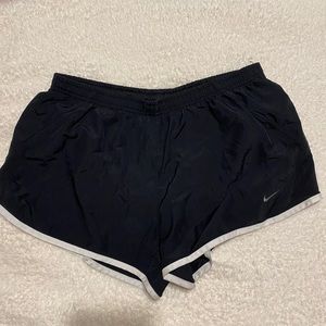 NIKE BLACK & WHITE SHORTS